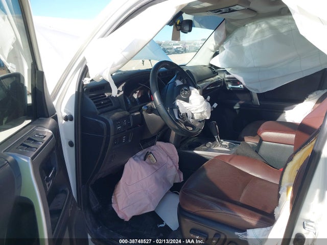 Toyota 4runner Limited 2018 JTEZU5JR8J5179734 Image 5