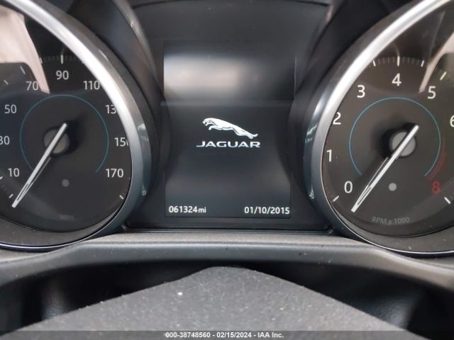 SAJBJ4BV8HCY37046 Jaguar Xf 35t Premium