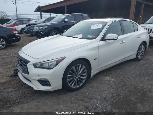 JN1EV7AR2JM612193 Infiniti Q50 3.0t Luxe