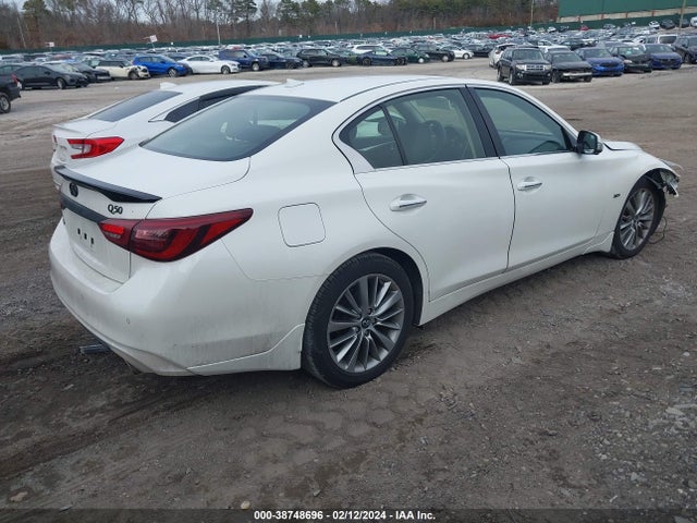 JN1EV7AR2JM612193 Infiniti Q50 3.0t Luxe