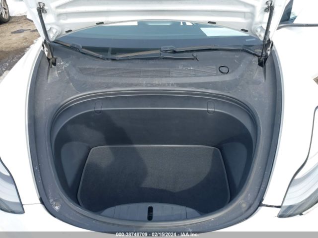 5YJ3E1EB1JF086324 Tesla Model 3 Long Range/performance