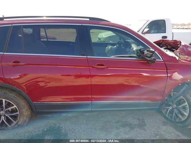 Volkswagen Tiguan 2018 3VV3B7AX1JM191424 Image 14