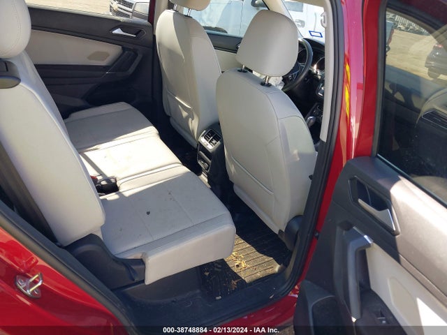 3VV3B7AX1JM191424 Volkswagen Tiguan