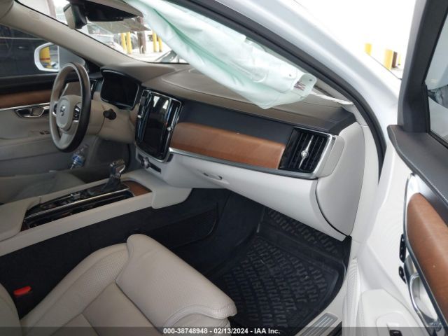 YV1A22MLXH1012929 Volvo S90 T6 Inscription