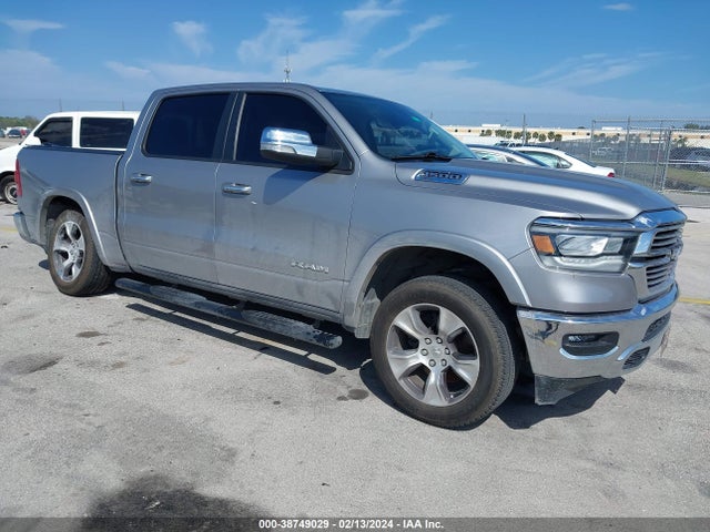 RAM 1500 Laramie  4x4 5'7 Box 2022 1C6SRFJT5NN207897 main image