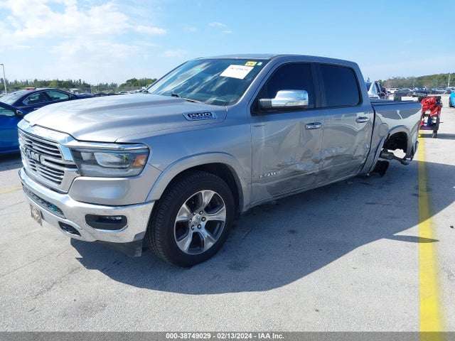 RAM 1500 Laramie  4x4 5'7 Box 2022 1C6SRFJT5NN207897 Image 2