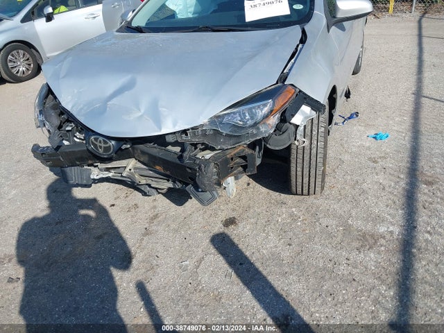 2018 TOYOTA COROLLA LE VIN: 2T1BURHE5JC001590