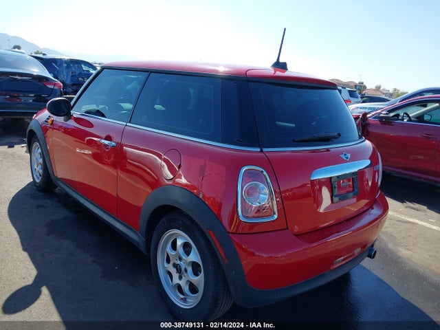 2013 MINI HARDTOP WMWSU3C55DT545943 Photo 2