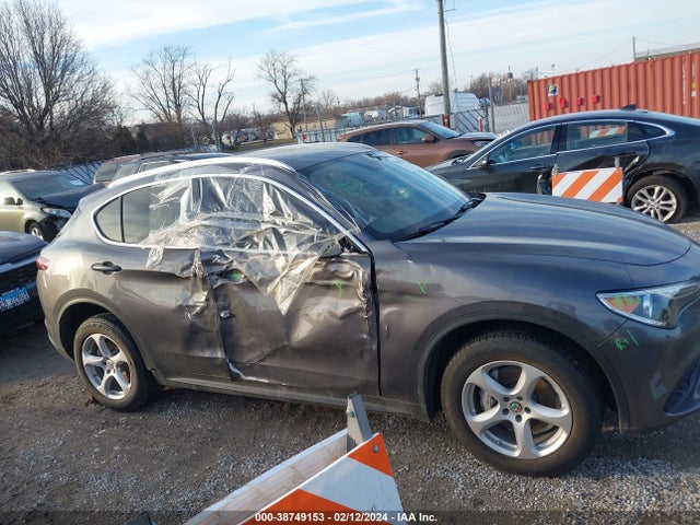 Alfa Romeo Stelvio Awd 2018 ZASFAKAN6J7B77469 Image 13