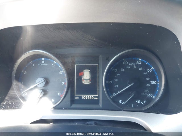 Toyota RAV4 LE 2017 JTMZFREV5HJ721225 Image 7