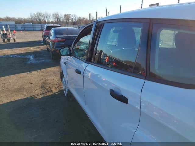 Ford ESCAPE S 2018 1FMCU0F72JUB96888 Image 17