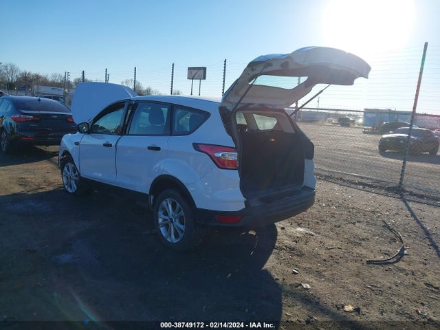Ford ESCAPE S 2018 1FMCU0F72JUB96888 Image 3