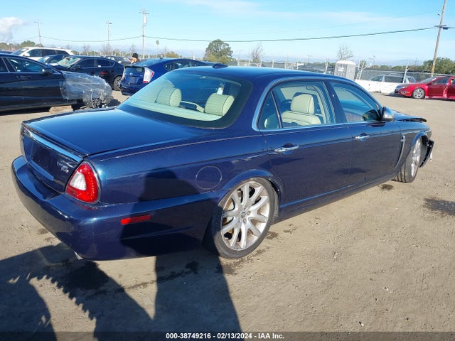 2008 JAGUAR XJ SAJWA82B68SH19942 Photo 3