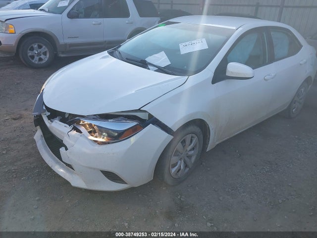Toyota COROLLA LE 2016 5YFBURHE2GP540581 Image 2