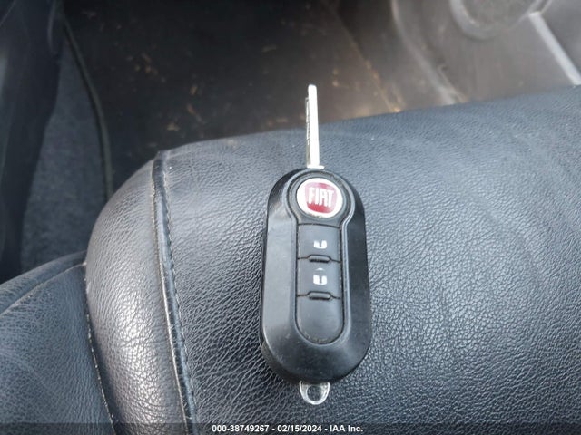 2013 FIAT 500 3C3CFFBRXDT696924 Photo 10