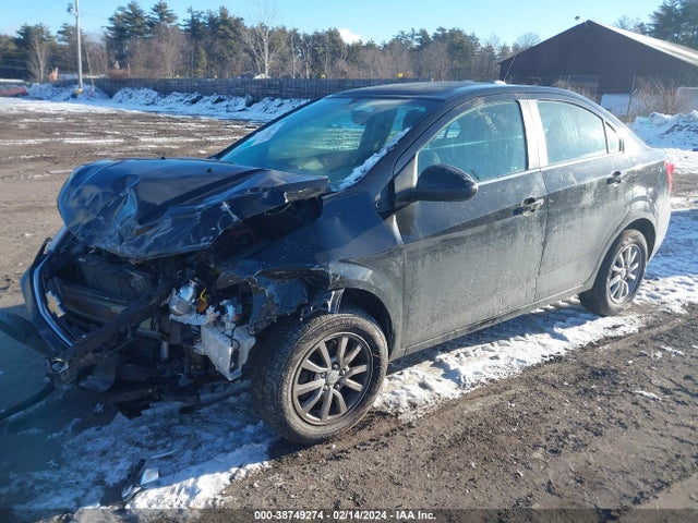 Chevrolet Sonic Lt Auto 2017 1G1JD5SGXH4104489 Image 2