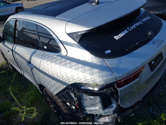 2023 JAGUAR F-PACE SADCJ2EX1PA715678 Photo 2