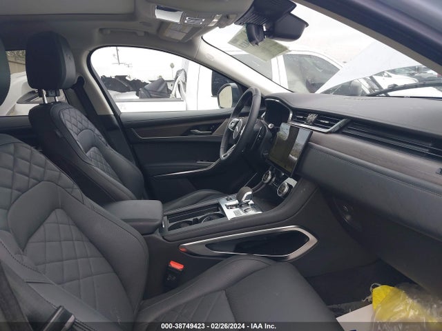 2023 JAGUAR F-PACE SADCJ2EX1PA715678 Photo 4
