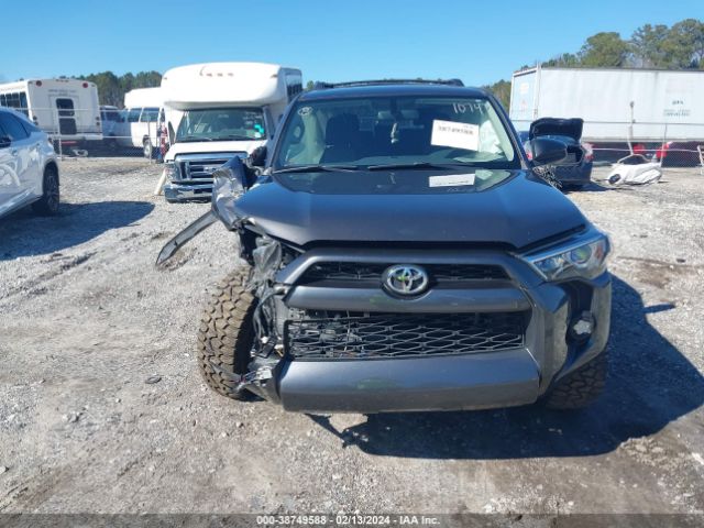 JTEZU5JR9H5161074 Toyota 4RUNNER SR5