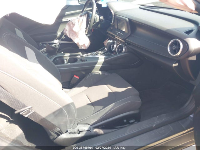 Chevrolet Camaro 1lt 2018 1G1FB1RX5J0123457 Image 5