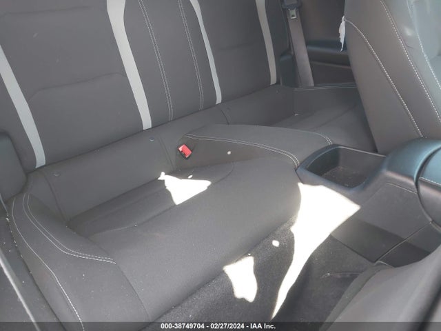 Chevrolet Camaro 1lt 2018 1G1FB1RX5J0123457 Image 8