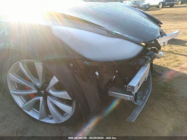5YJ3E1EBXKF423154 Tesla Model 3 Long Range/performance
