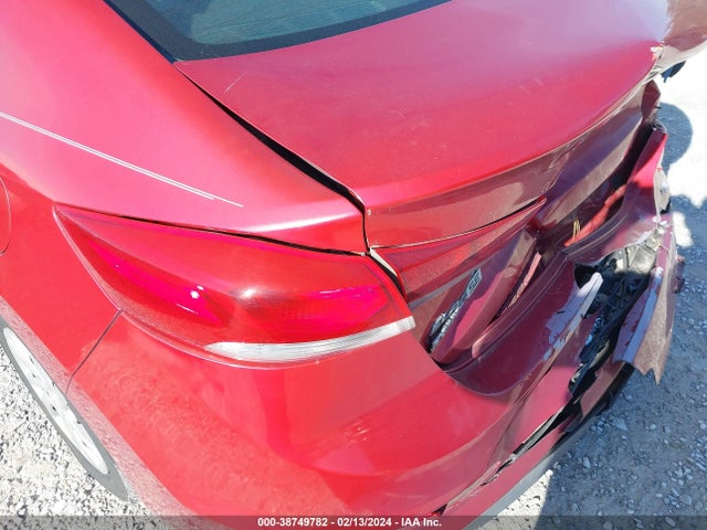 Hyundai ELANTRA SE 2017 5NPD74LF2HH127044 Image 12