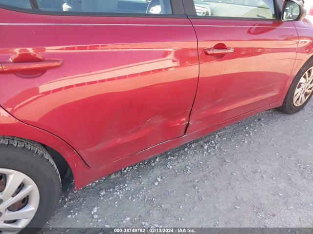Hyundai ELANTRA SE 2017 5NPD74LF2HH127044 Image 15