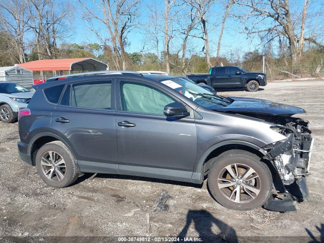 Toyota Rav4 Xle 2016 JTMWFREV3GJ073126 Image 13