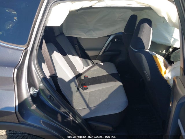 Toyota Rav4 Xle 2016 JTMWFREV3GJ073126 Image 8