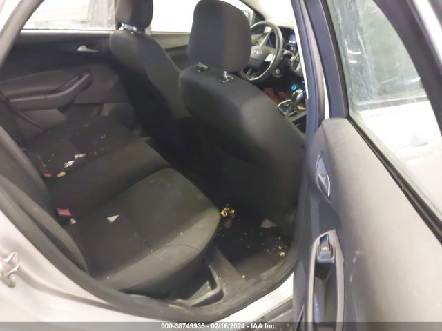 Ford FOCUS SE 2015 1FADP3K26FL233410 Image 8