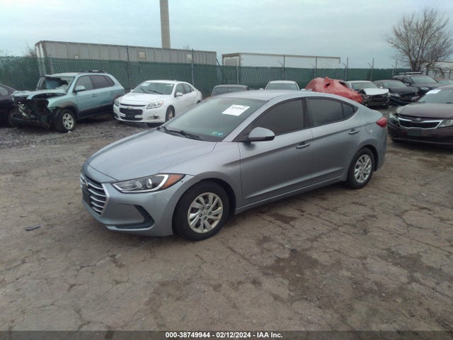 Hyundai ELANTRA SE 2017 5NPD74LF3HH077125 Image 2