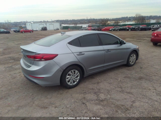 Hyundai ELANTRA SE 2017 5NPD74LF3HH077125 Image 4
