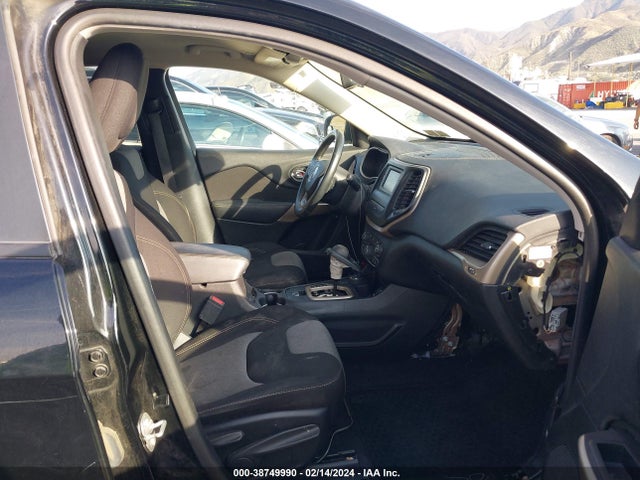 Jeep Cherokee Latitude 4x4 2018 1C4PJMCB1JD503014 Image 5