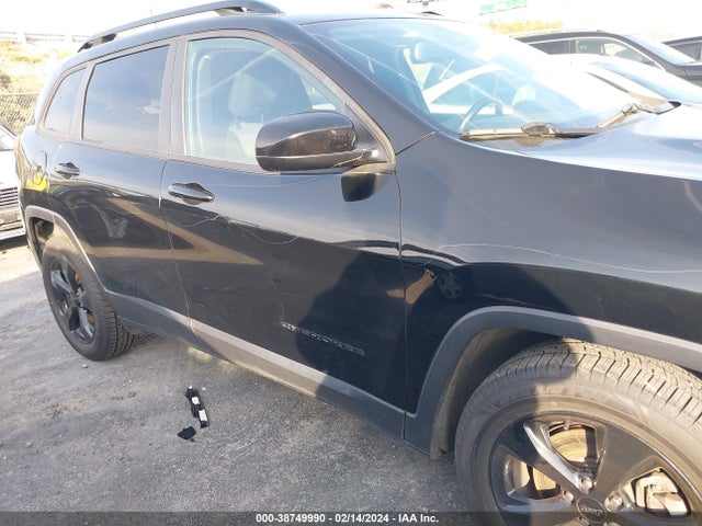 Jeep Cherokee Latitude 4x4 2018 1C4PJMCB1JD503014 Image 6
