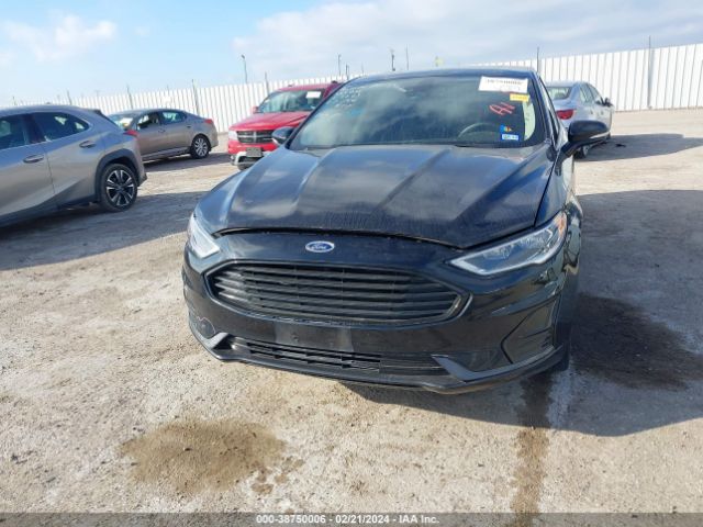 3FA6P0MU1KR140005 Ford Fusion Hybrid Sel