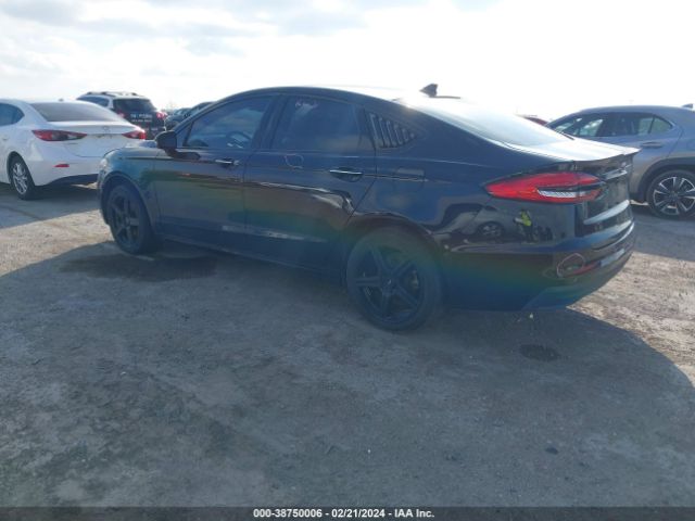 3FA6P0MU1KR140005 Ford Fusion Hybrid Sel