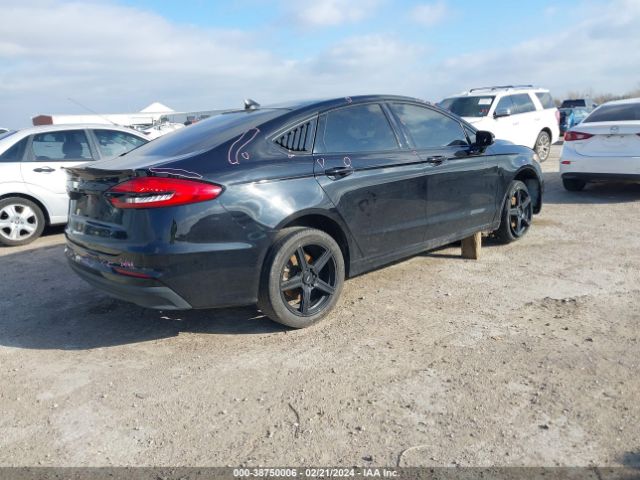 3FA6P0MU1KR140005 Ford Fusion Hybrid Sel