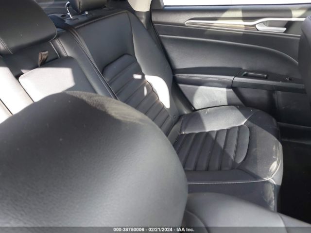 3FA6P0MU1KR140005 Ford Fusion Hybrid Sel
