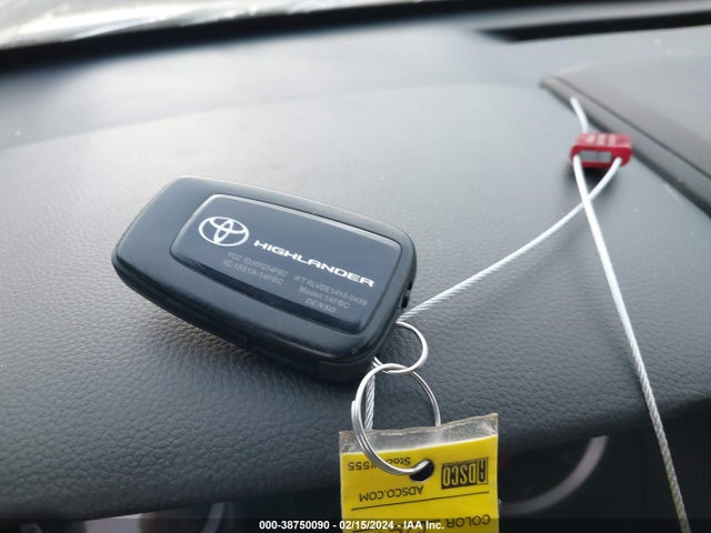 Toyota Highlander L 2021 5TDCZRBH8MS154520 Image 11
