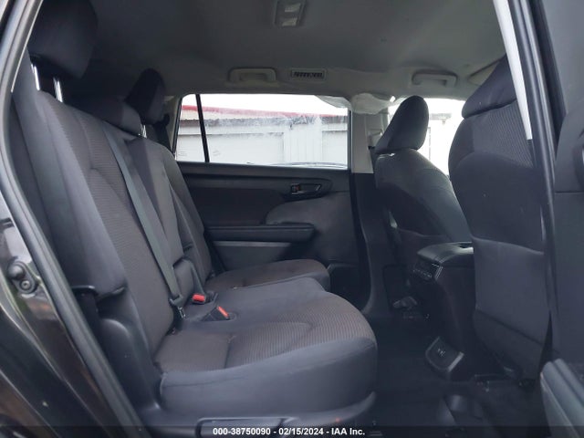 Toyota Highlander L 2021 5TDCZRBH8MS154520 Image 8