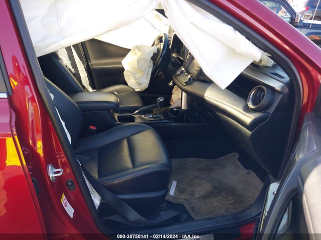 Toyota RAV4 SE 2018 JTMJFREV6JD224234 Image 5