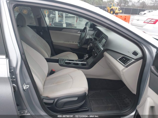 2016 HYUNDAI SONATA SE VIN: 5NPE24AFXGH326962