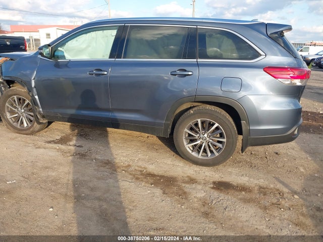 Toyota Highlander Xle 2019 5TDJZRFH9KS741615 Image 14