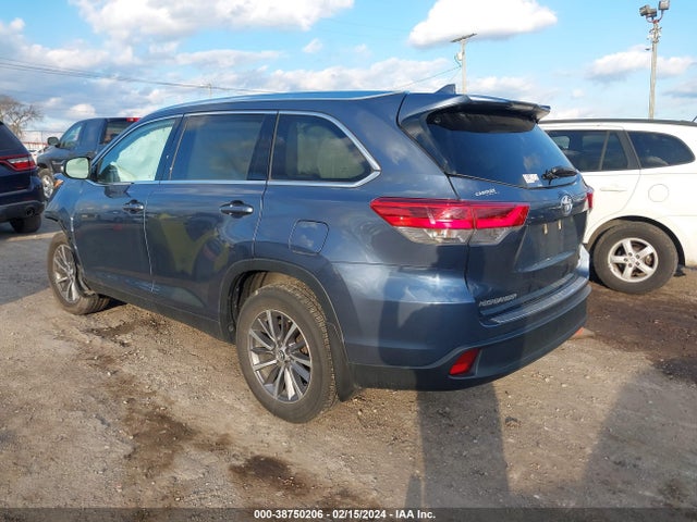 Toyota Highlander Xle 2019 5TDJZRFH9KS741615 Image 3