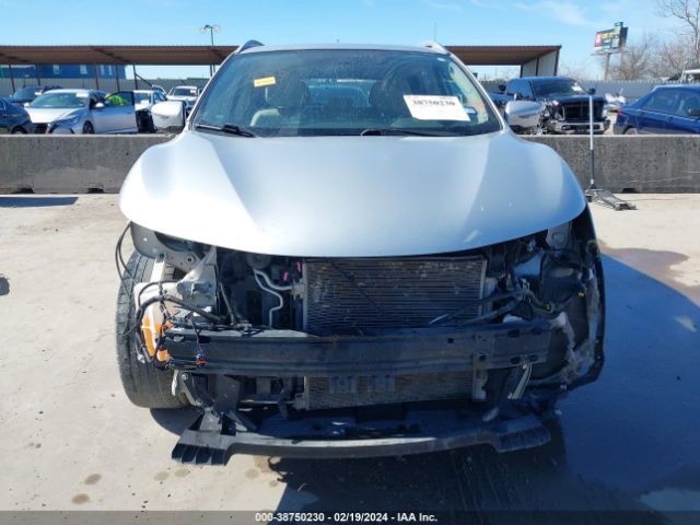 JN1BJ1CP3JW109395 Nissan Rogue Sport Sv