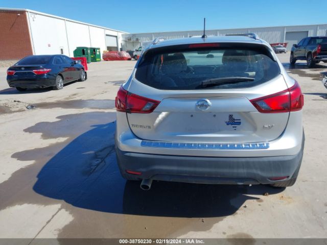 JN1BJ1CP3JW109395 Nissan Rogue Sport Sv