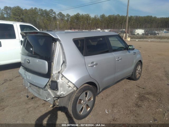 KNDJN2A2XF7766464 KIA Soul