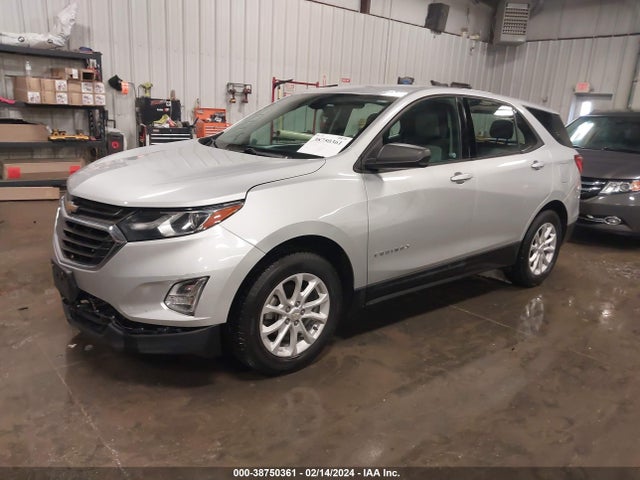 Chevrolet EQUINOX LS 2018 3GNAXHEVXJL109726 Image 2