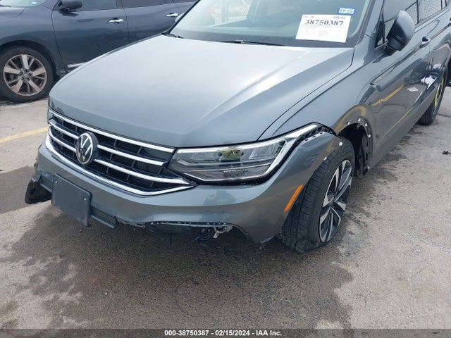 3VVRB7AX4PM044582 Volkswagen Tiguan 2.0t S